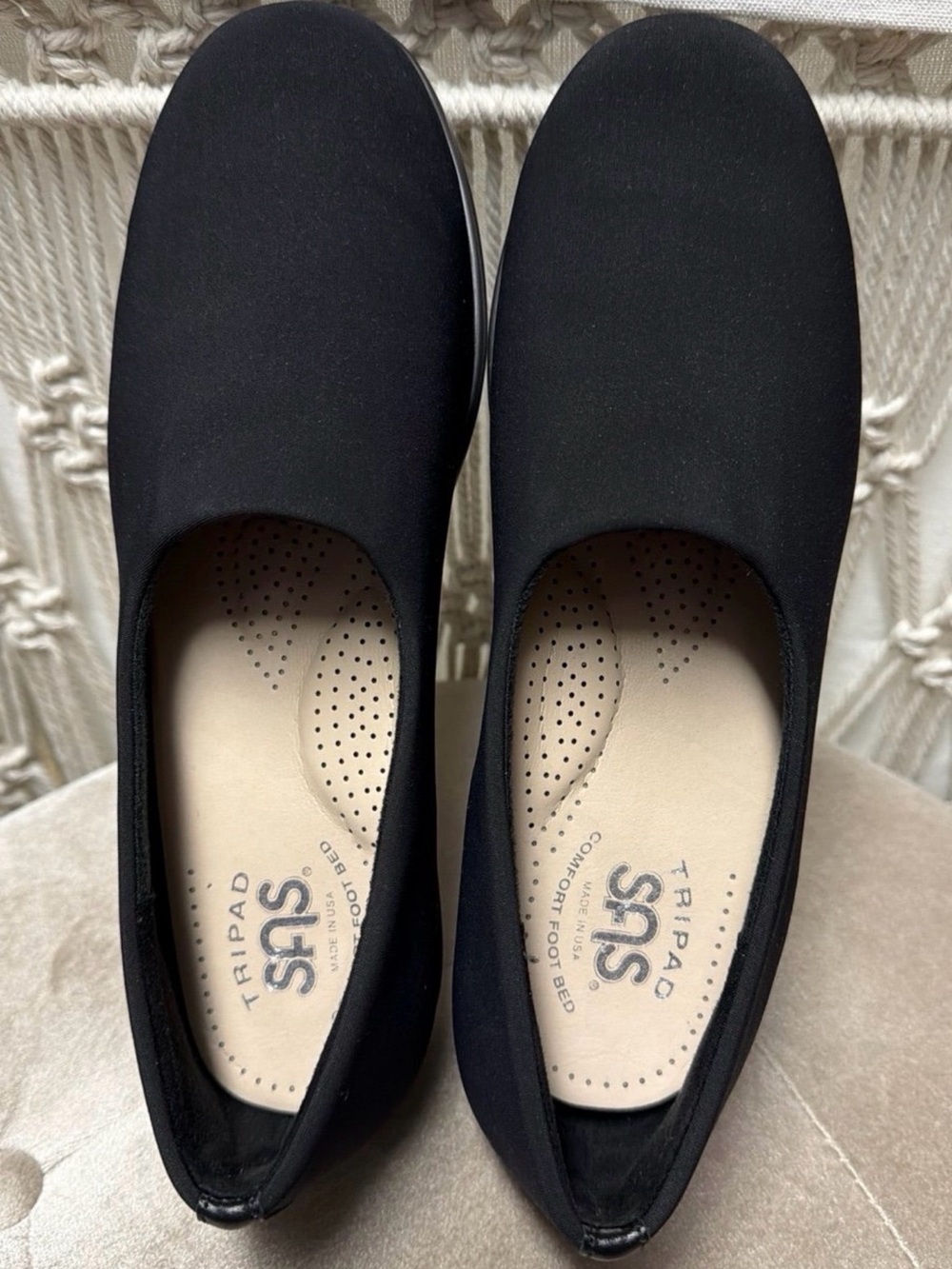 SAS Bliss Black Women's Slip-On Comfort Flats. Size 6.5 M